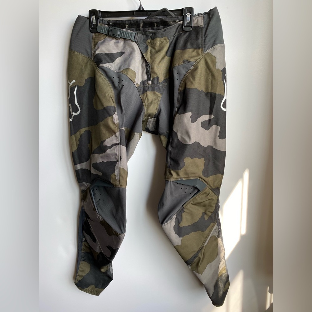 Fox Racing Przm 180 Camo Motorcross Pants Sz 36 Like New Padded - Picture 3 of 12